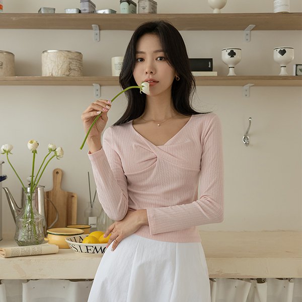 ode - 로지 꼬임 넥라인 포인트 티셔츠♡韓國女裝上衣
